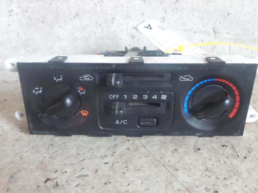 View Auto part Heater/Ac Controls Subaru Forester 2000
