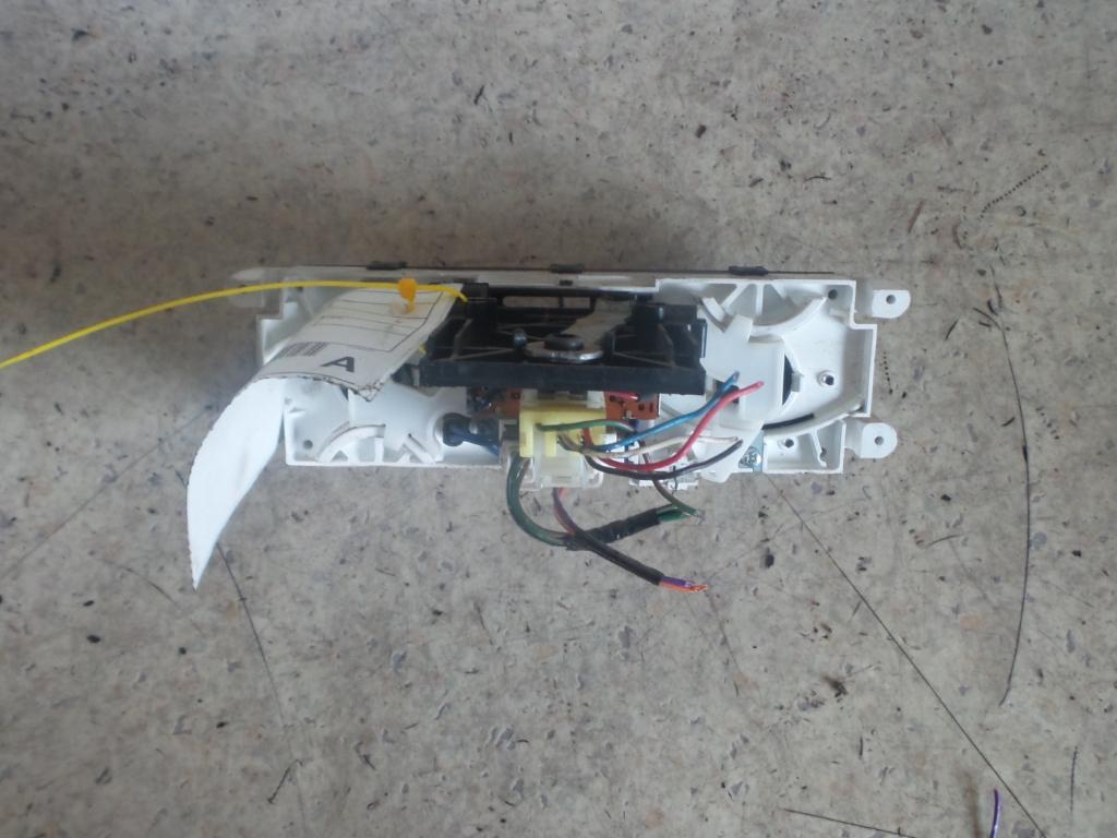 View Auto part Heater/Ac Controls Subaru Forester 2000