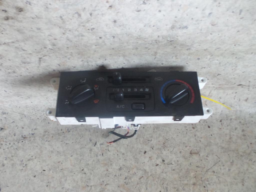 View Auto part Heater/Ac Controls Subaru Forester 2000