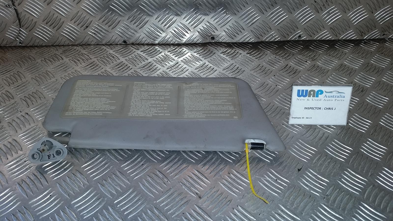 View Auto part Sunvisor Subaru Forester 2000