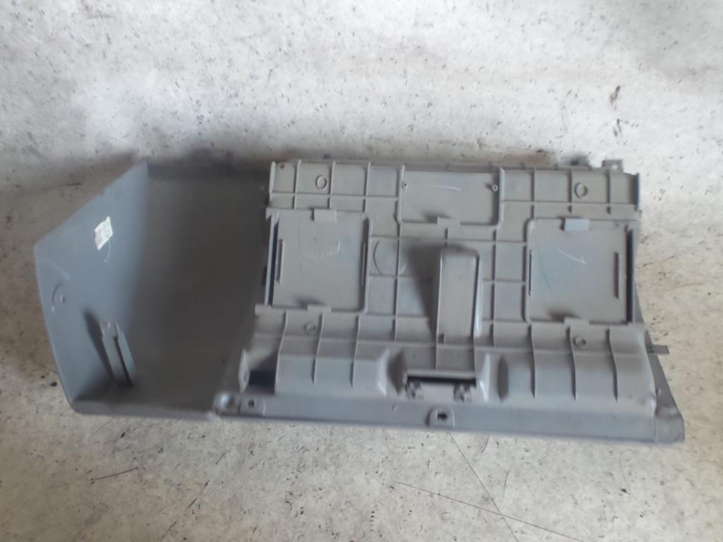 View Auto part Glove Box Subaru Forester 2000