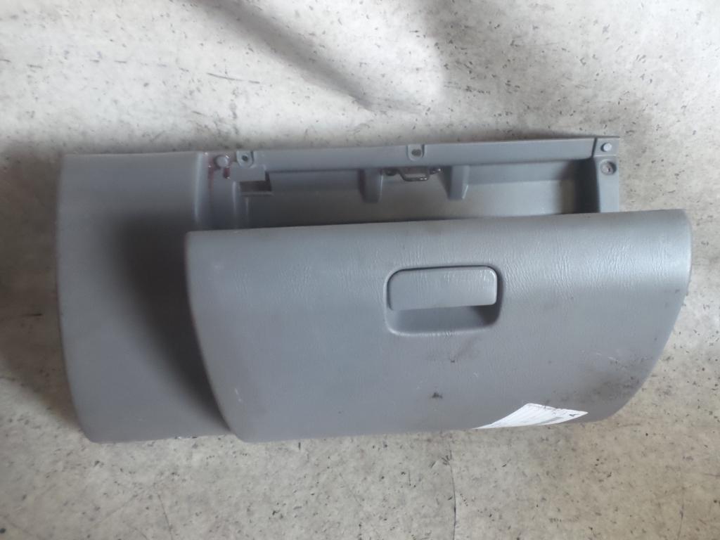 View Auto part Glove Box Subaru Forester 2000