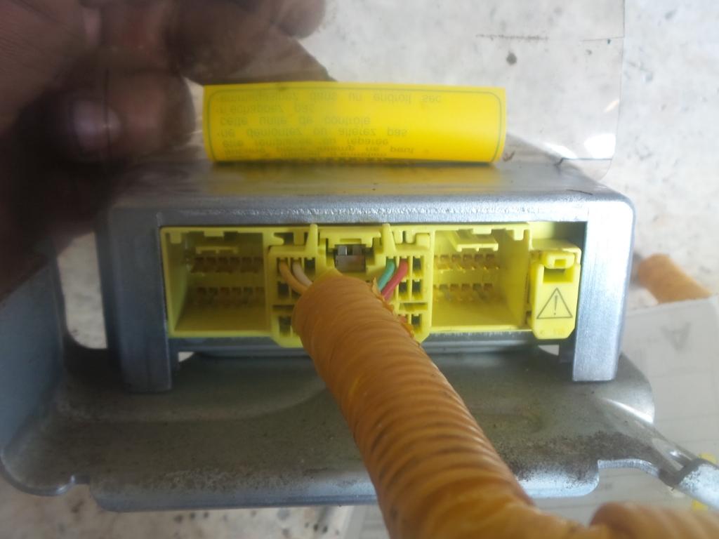 View Auto part Airbag Module/Sensor Subaru Forester 2000