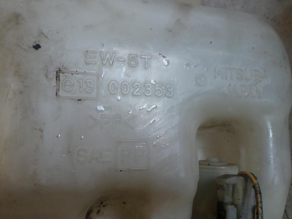 View Auto part Washer Bottle Subaru Forester 2000