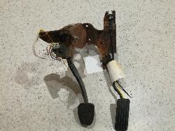 View Auto part Pedal Assembly Subaru Forester 2000