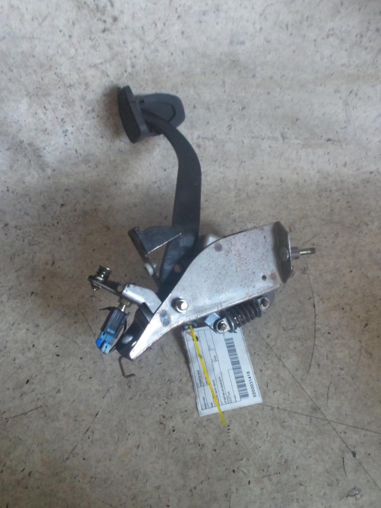 View Auto part Pedal Assembly Subaru Forester 2000
