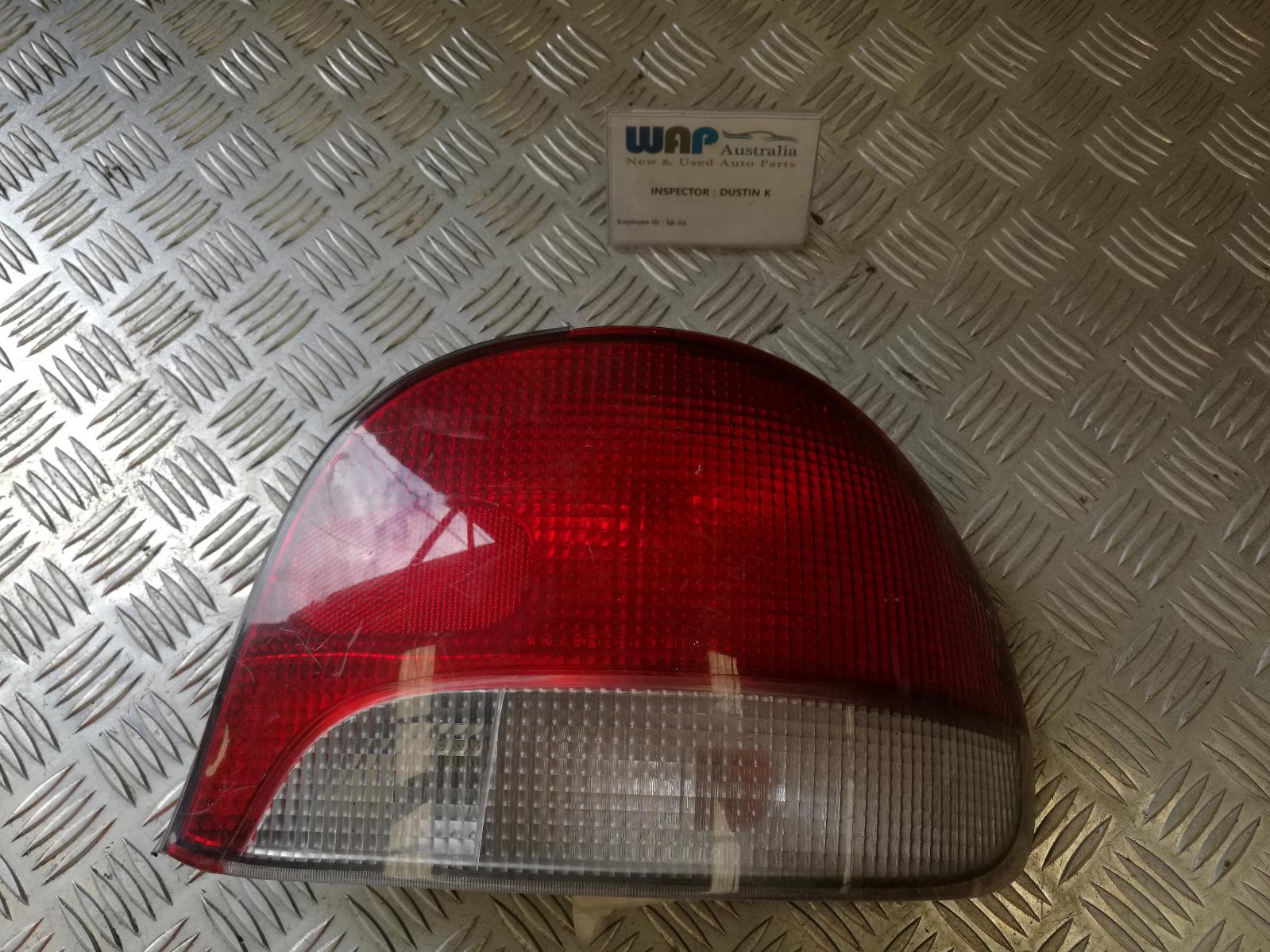 View Auto part Right Taillight Hyundai Excel 1997