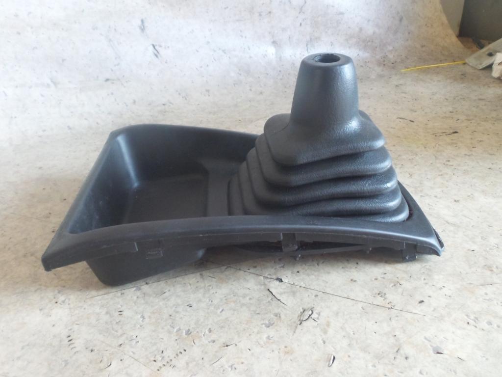 2000 Subaru Forester Gear Stick/Shifter View Auto part Gear Stick/Shifter Subaru Forester 2000