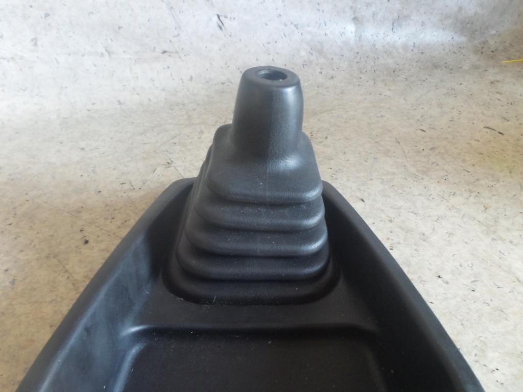 2000 Subaru Forester Gear Stick/Shifter View Auto part Gear Stick/Shifter Subaru Forester 2000