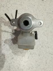 View Auto part Master Cylinder Subaru Forester 2000