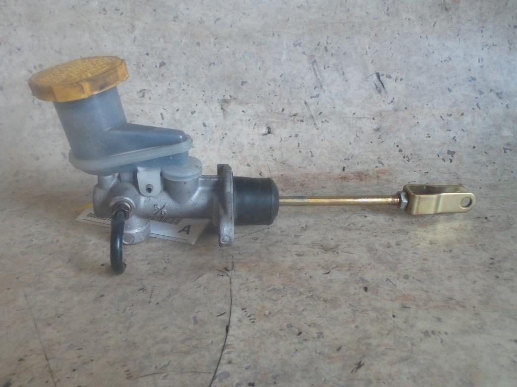 View Auto part Clutch Master Cylind Subaru Forester 2000
