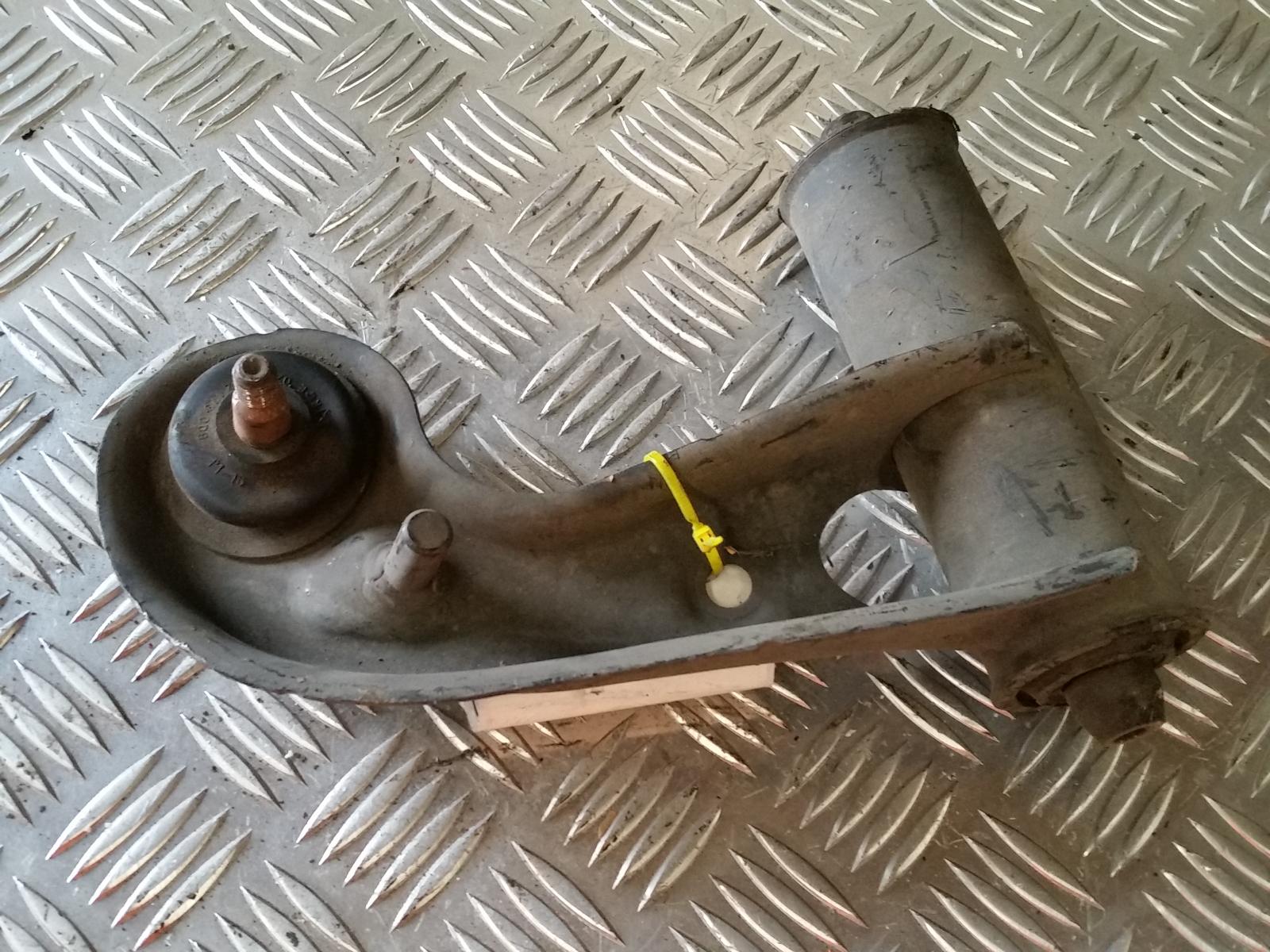 1995 Mercedes C Class Right Front Lower Control Arm View Auto part Right Front Lower Control Arm Mercedes C Class 1995