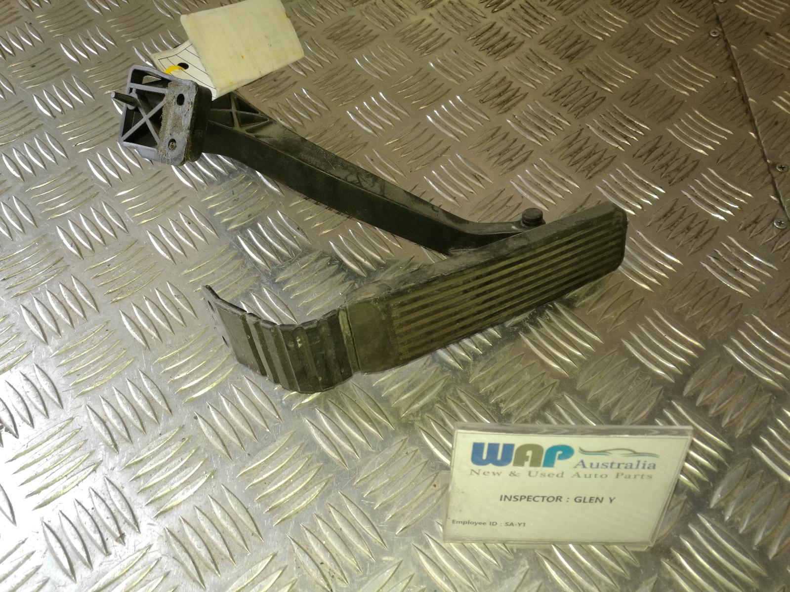 View Auto part Pedal Assembly Mercedes C Class 1995