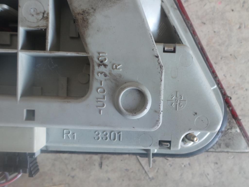 View Auto part Right Taillight Mercedes C Class 1995