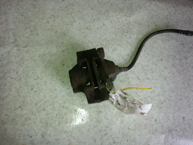 View Auto part Caliper Mercedes C Class 1995