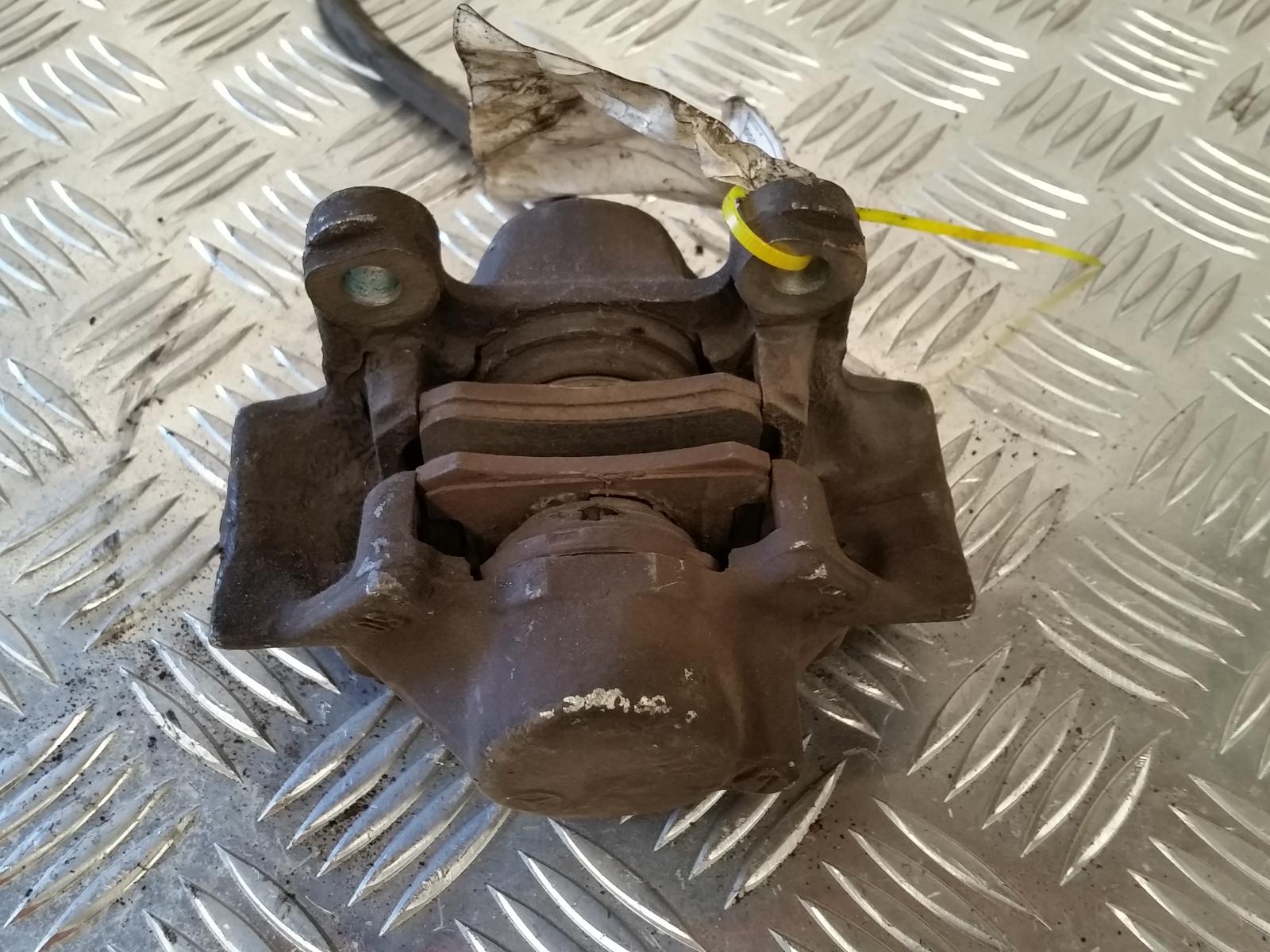 View Auto part Caliper Mercedes C Class 1995