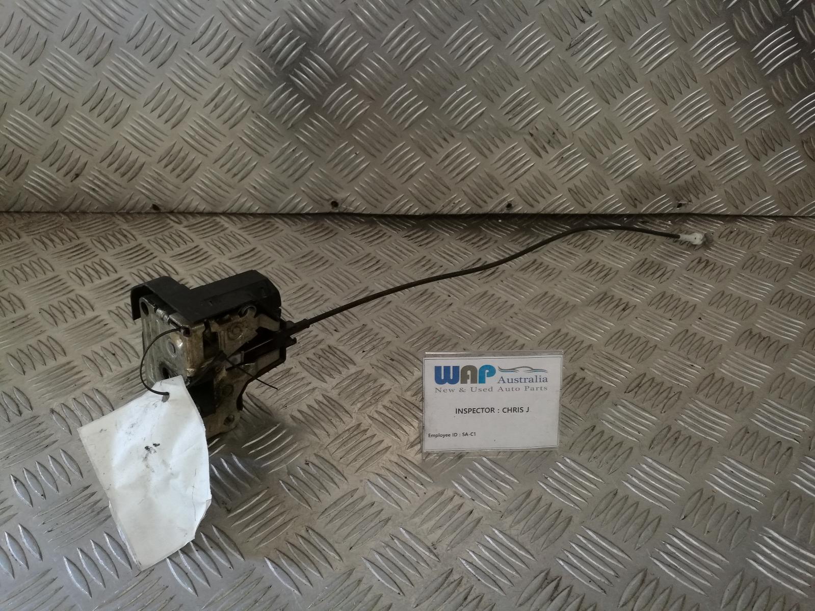 View Auto part Door/Boot/Gate Lock Renault Scenic 2001