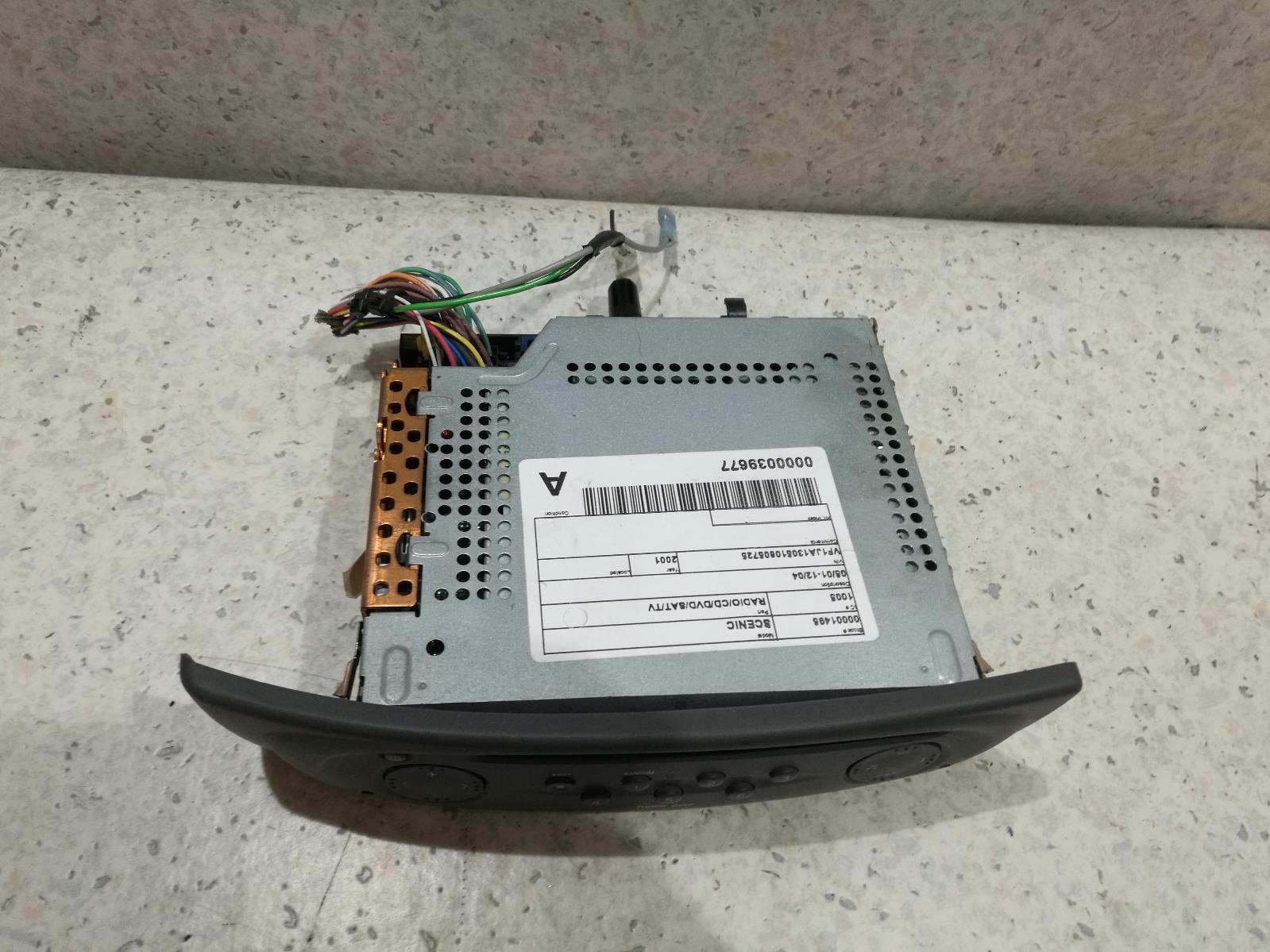 View Auto part Radio/Cd/Dvd/Sat/Tv Renault Scenic 2001