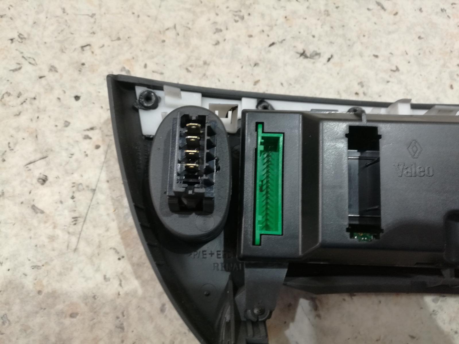 View Auto part Heater/Ac Controls Renault Scenic 2001