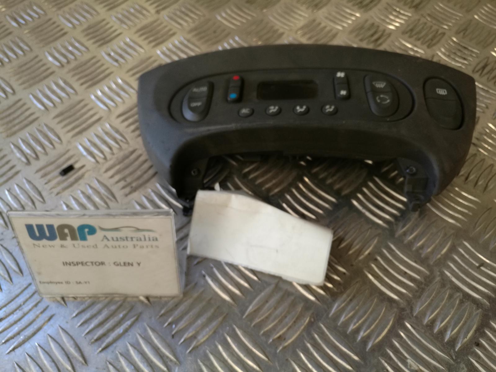View Auto part Heater/Ac Controls Renault Scenic 2001