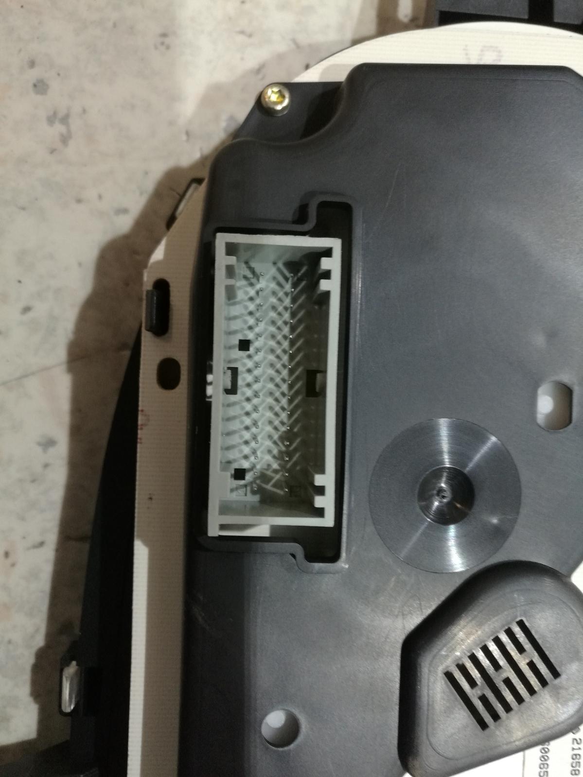View Auto part Instrument Cluster Renault Scenic 2001