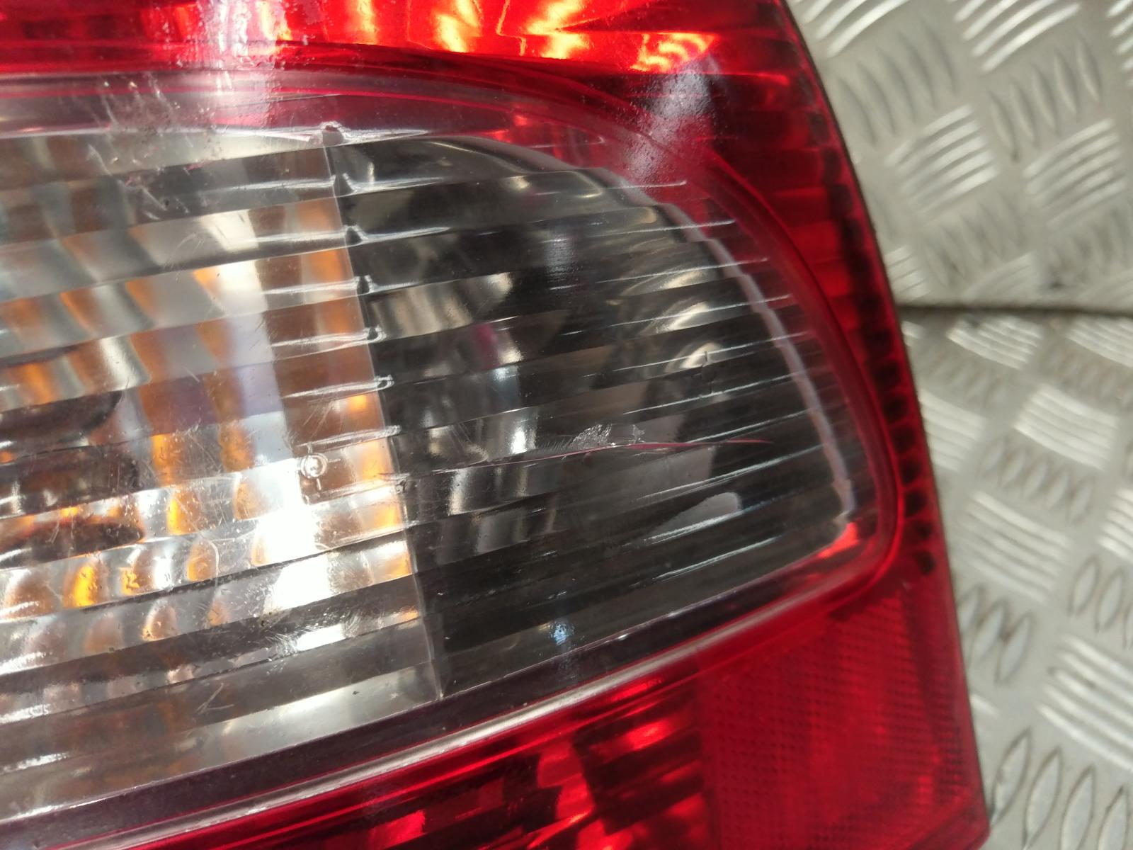 View Auto part Left Taillight Renault Scenic 2001