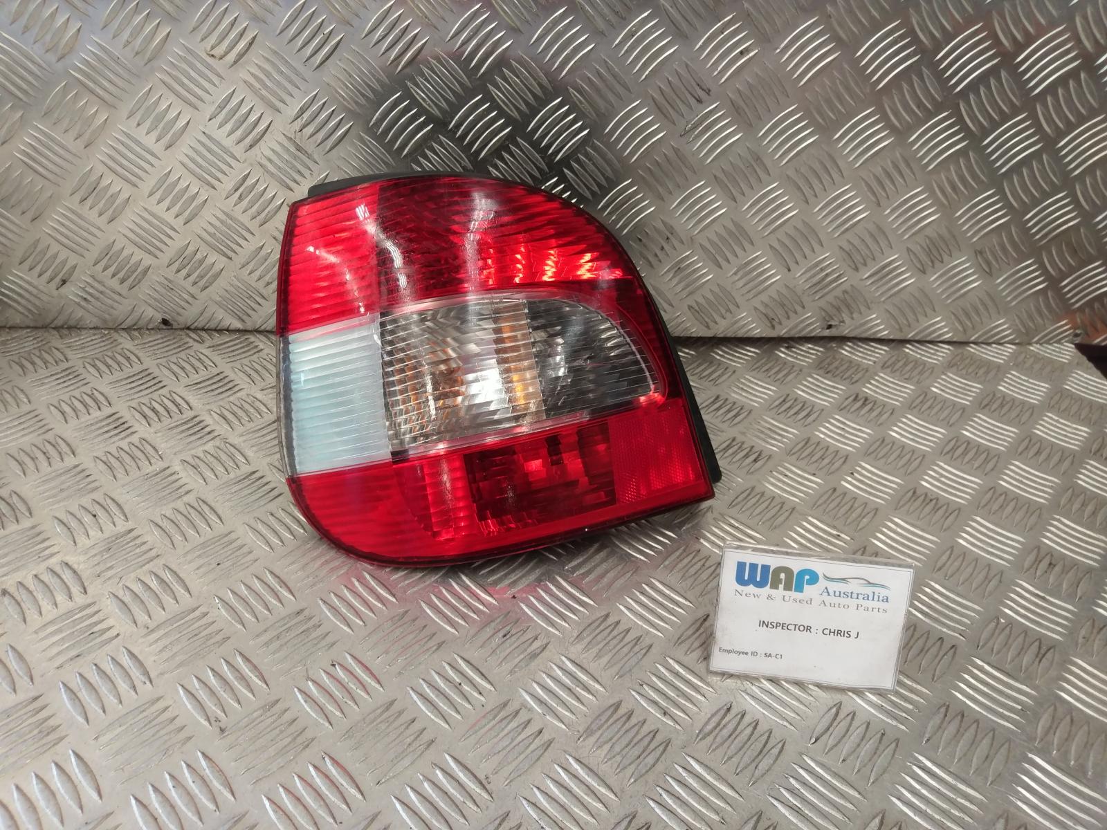 View Auto part Left Taillight Renault Scenic 2001