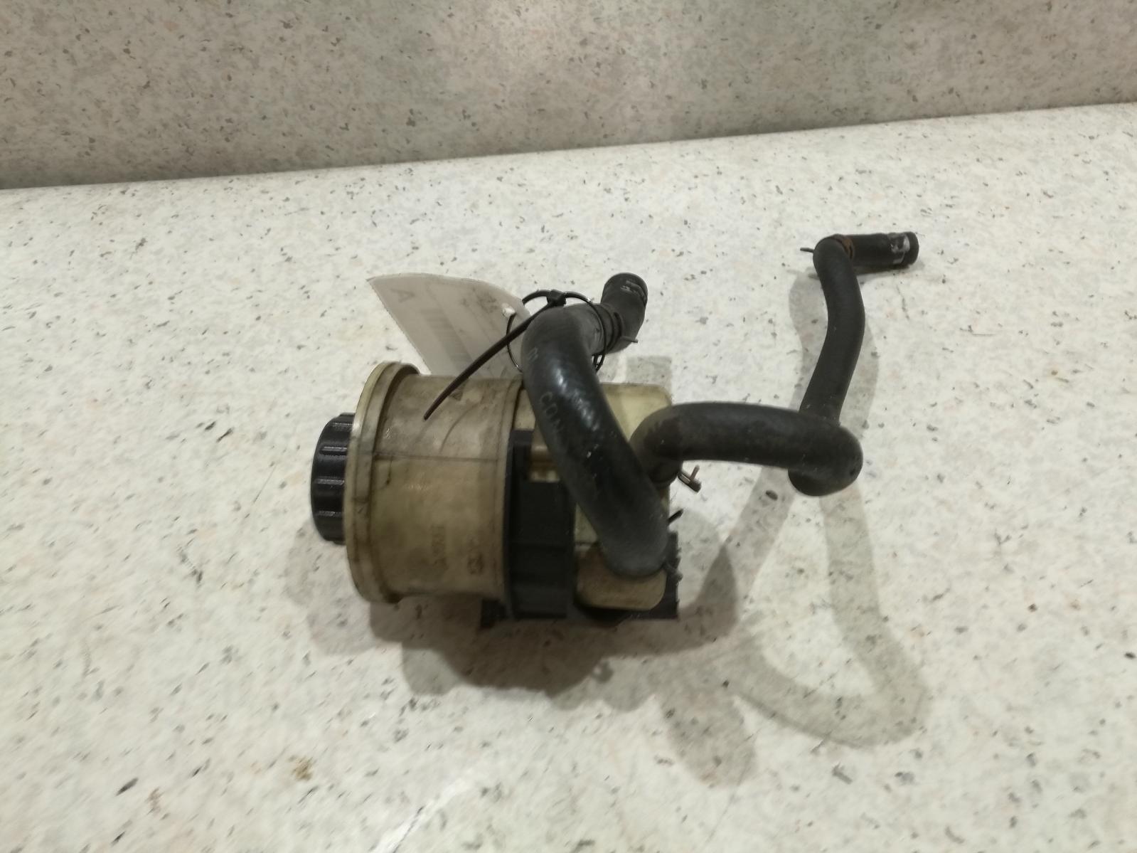 View Auto part P/S Reservoir Renault Scenic 2001