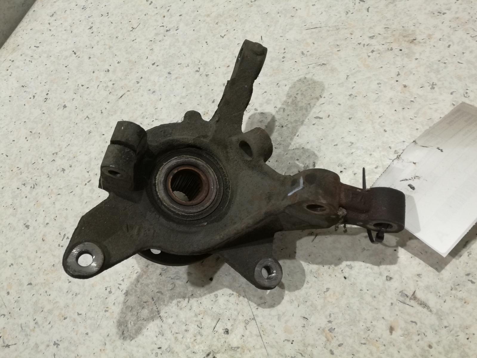 View Auto part Left Front Hub Assembly Renault Scenic 2001