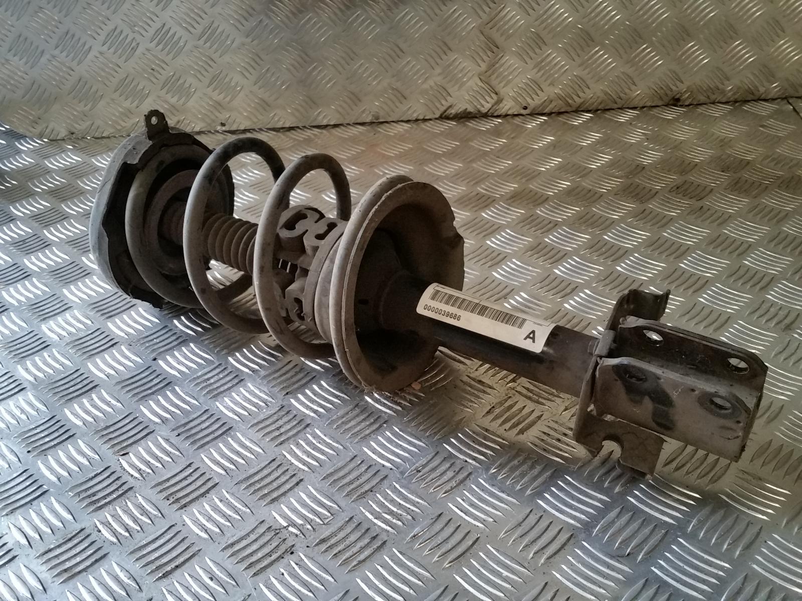 View Auto part Right Front Strut Renault Scenic 2001