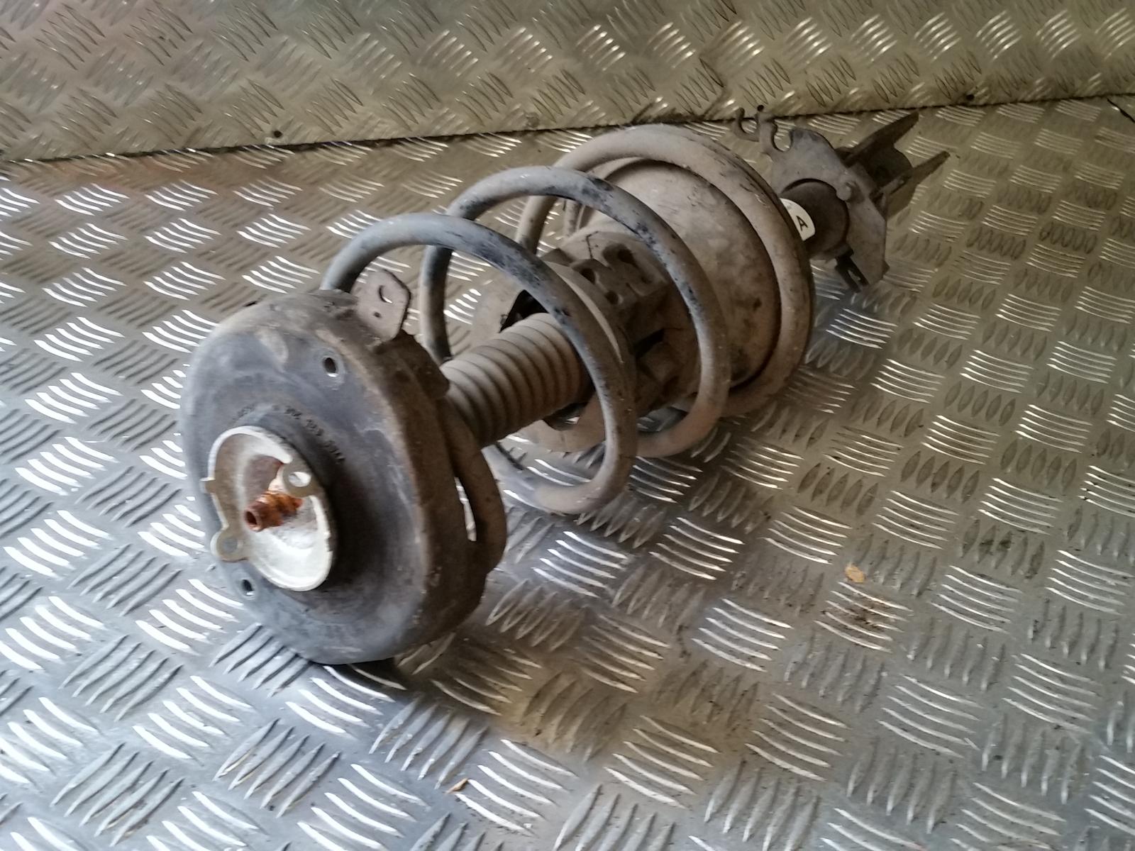 View Auto part Right Front Strut Renault Scenic 2001