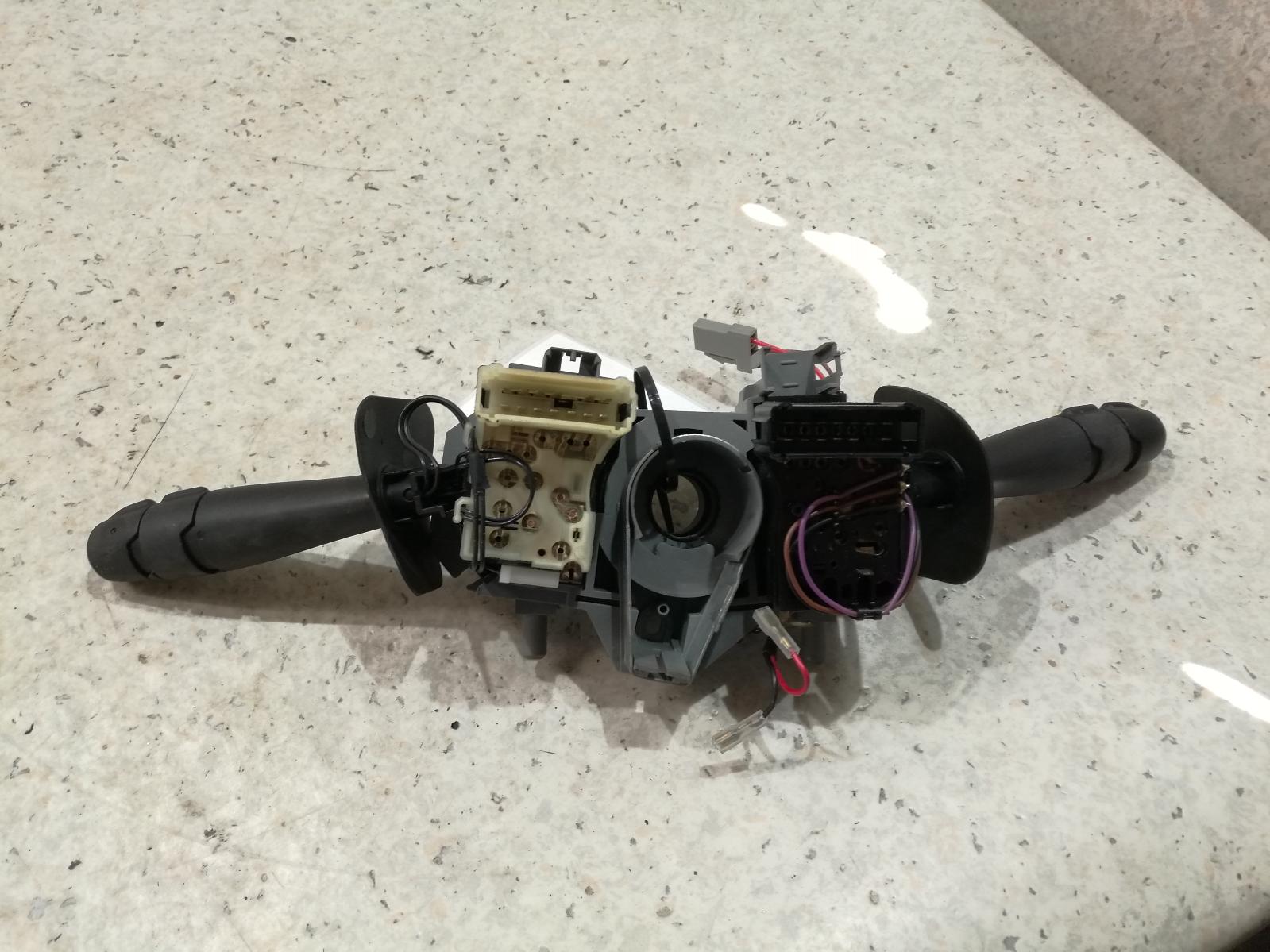 2001 Renault Scenic Combination Switch View Auto part Combination Switch Renault Scenic 2001