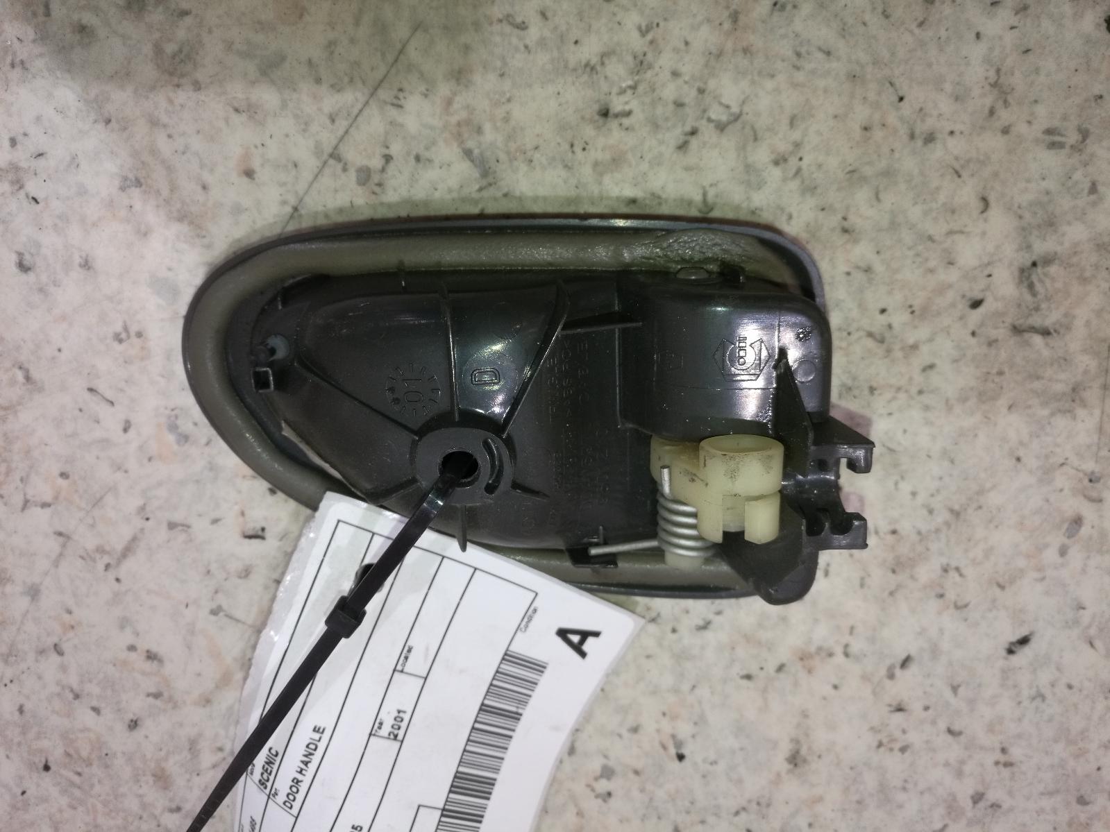 View Auto part Door Handle Renault Scenic 2001