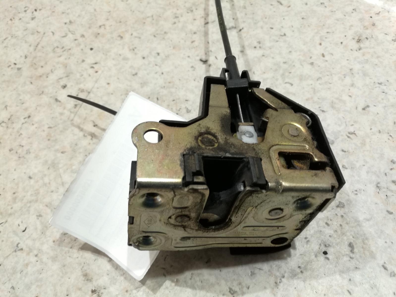 View Auto part Door/Boot/Gate Lock Renault Scenic 2001