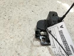 View Auto part Door/Boot/Gate Lock Renault Scenic 2001