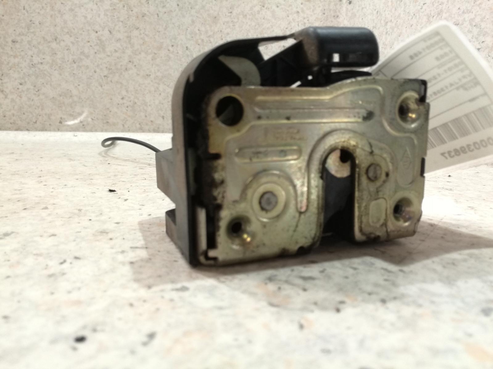 View Auto part Door/Boot/Gate Lock Renault Scenic 2001