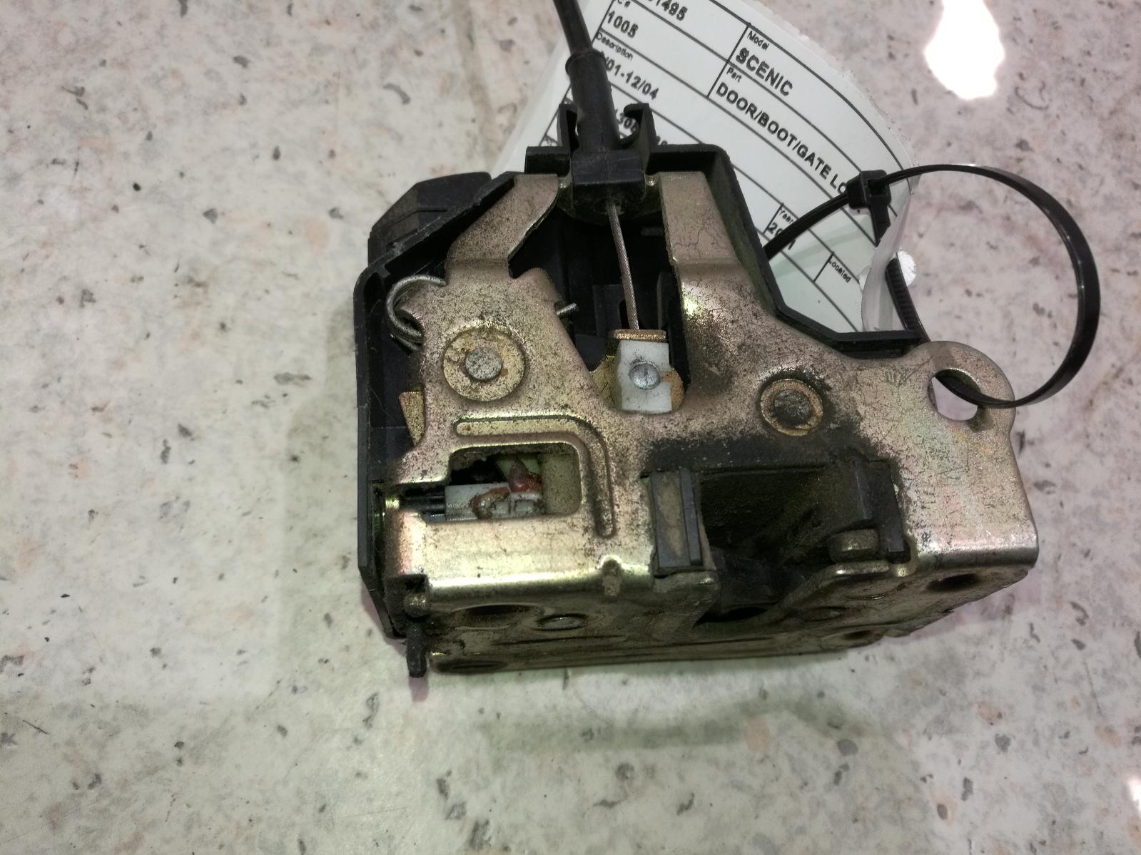 View Auto part Door/Boot/Gate Lock Renault Scenic 2001