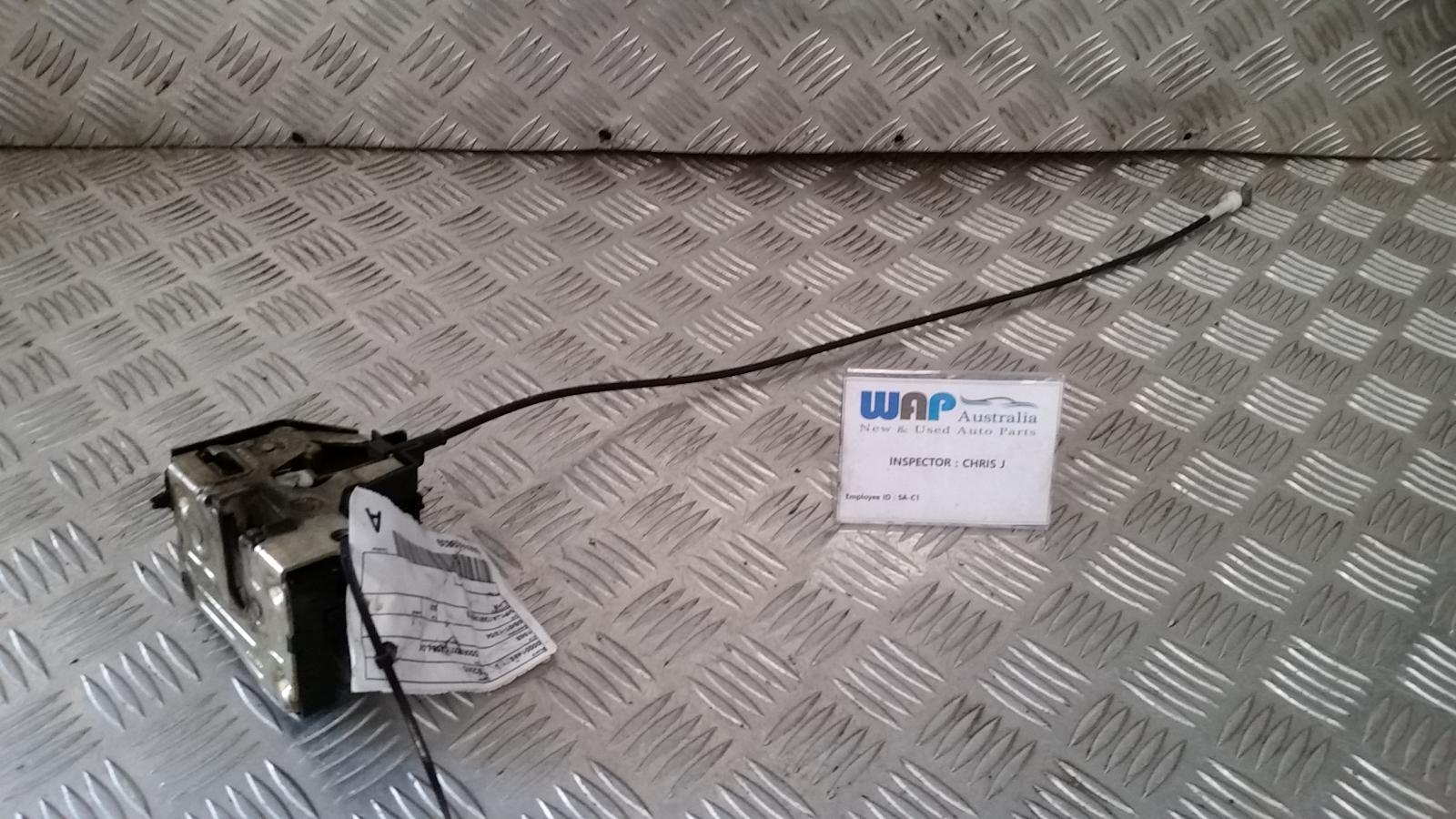 View Auto part Door/Boot/Gate Lock Renault Scenic 2001