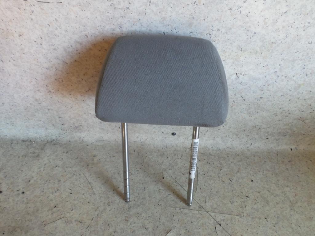 View Auto part Headrest Volkswagen Golf 1999