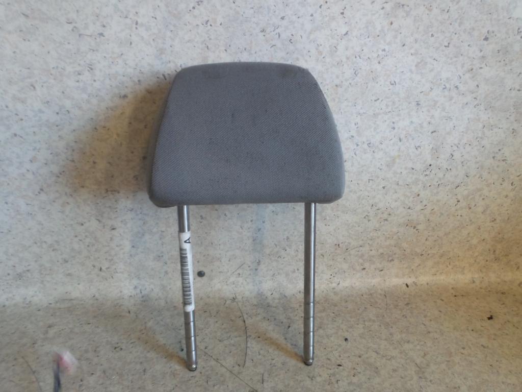 View Auto part Headrest Volkswagen Golf 1999