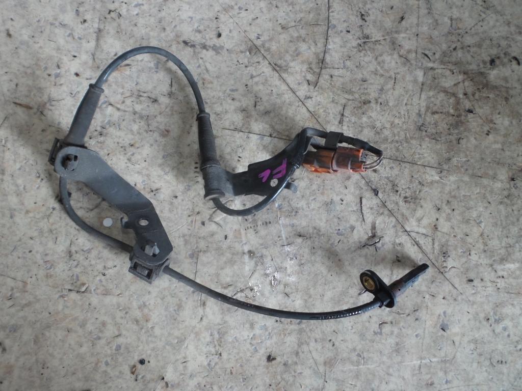 View Auto part Abs Sensor Honda Crv 2002