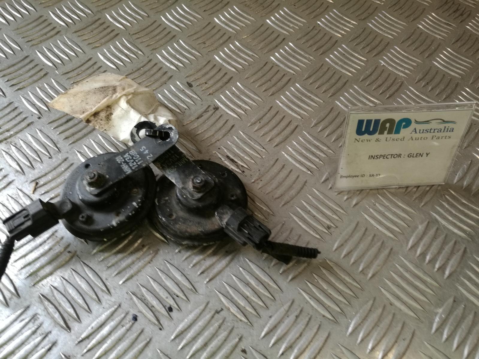 View Auto part Horn Honda Crv 2002