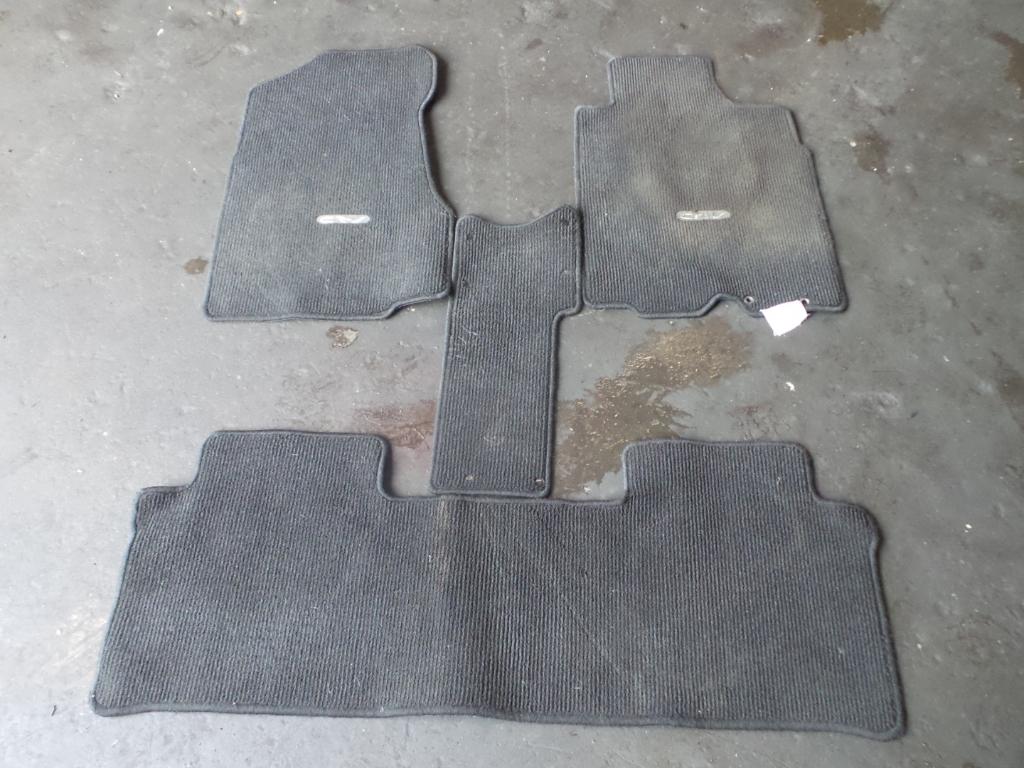 View Auto part Carpet Honda Crv 2002