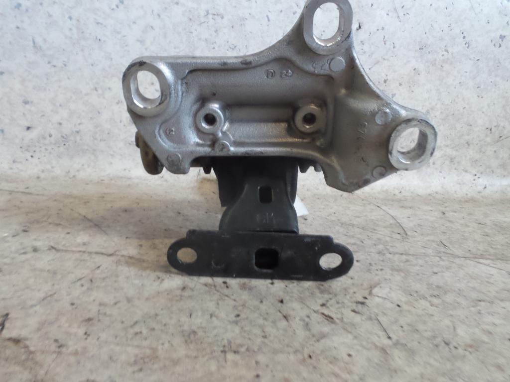 View Auto part Mount Honda Crv 2002