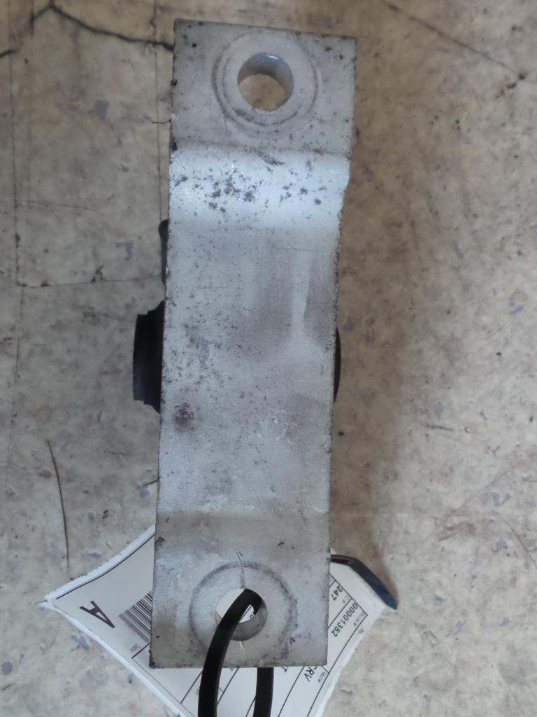 View Auto part Mount Honda Crv 2002