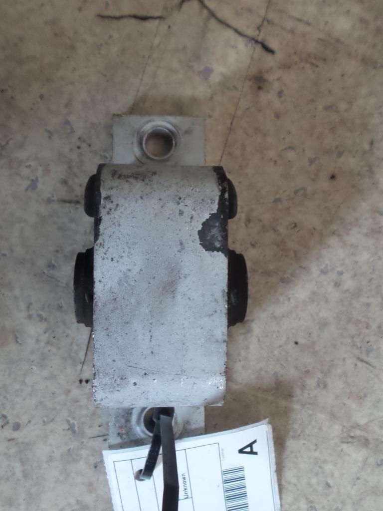 View Auto part Mount Honda Crv 2002