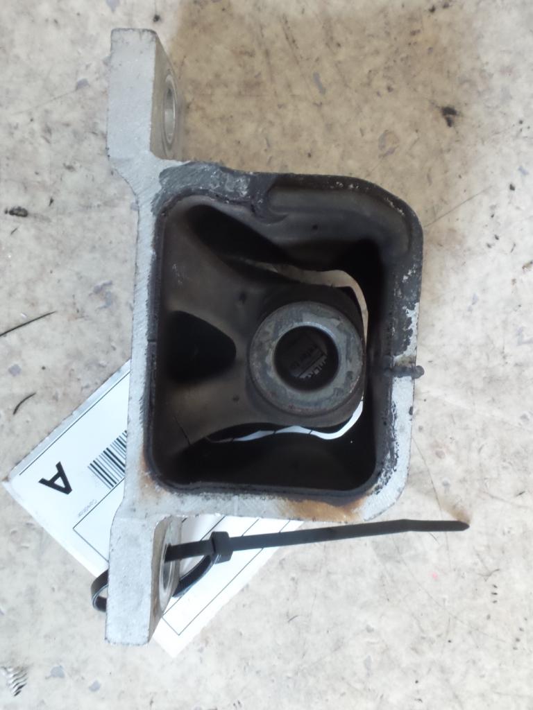 View Auto part Mount Honda Crv 2002