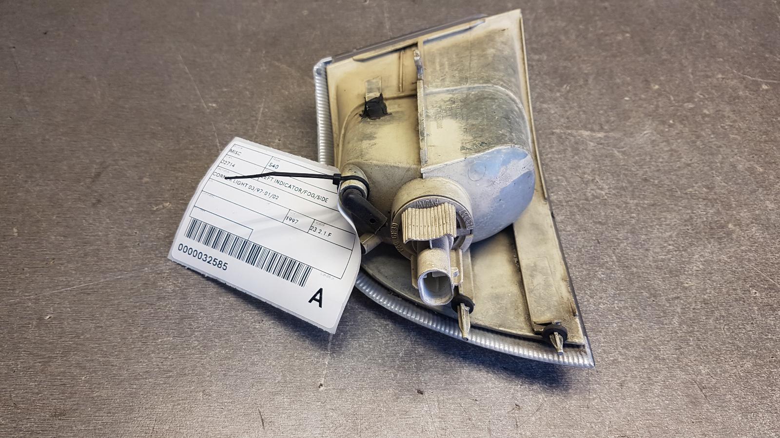 View Auto part Left Indicator/Fog/Side Volvo S40 1997