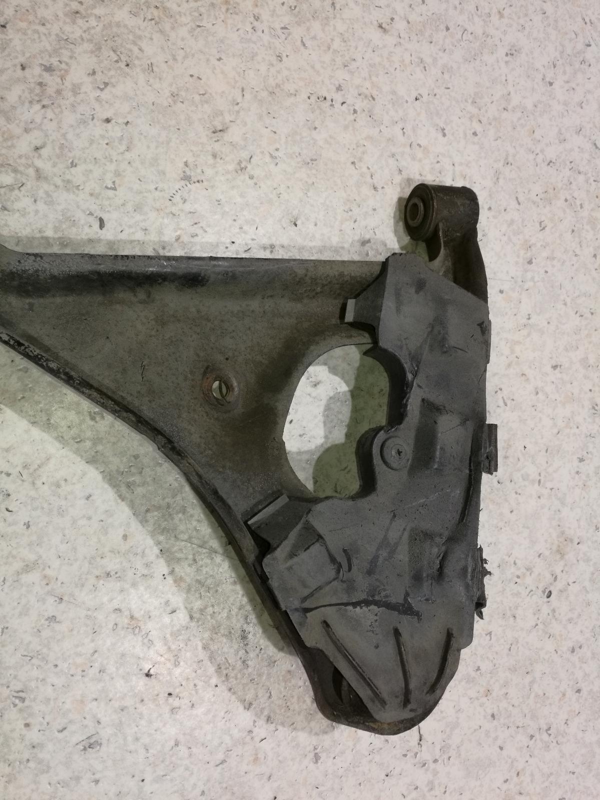 1990 Nissan 300zx Right Rear Trailing Arm View Auto part Right Rear Trailing Arm Nissan 300zx 1990