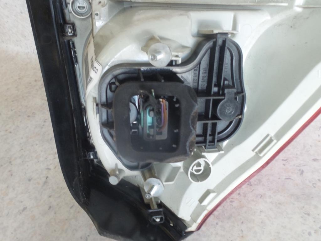 View Auto part Right Taillight Volkswagen Golf 2006